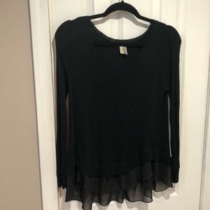 Paper crane L knit shirt, sheer bottom detail